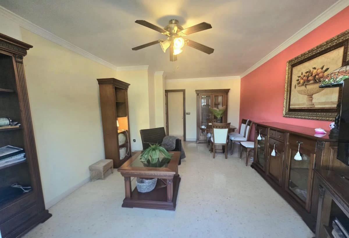 Appartement met 4 slaapkamers in Málaga Centro in Málaga Centro - foto 2