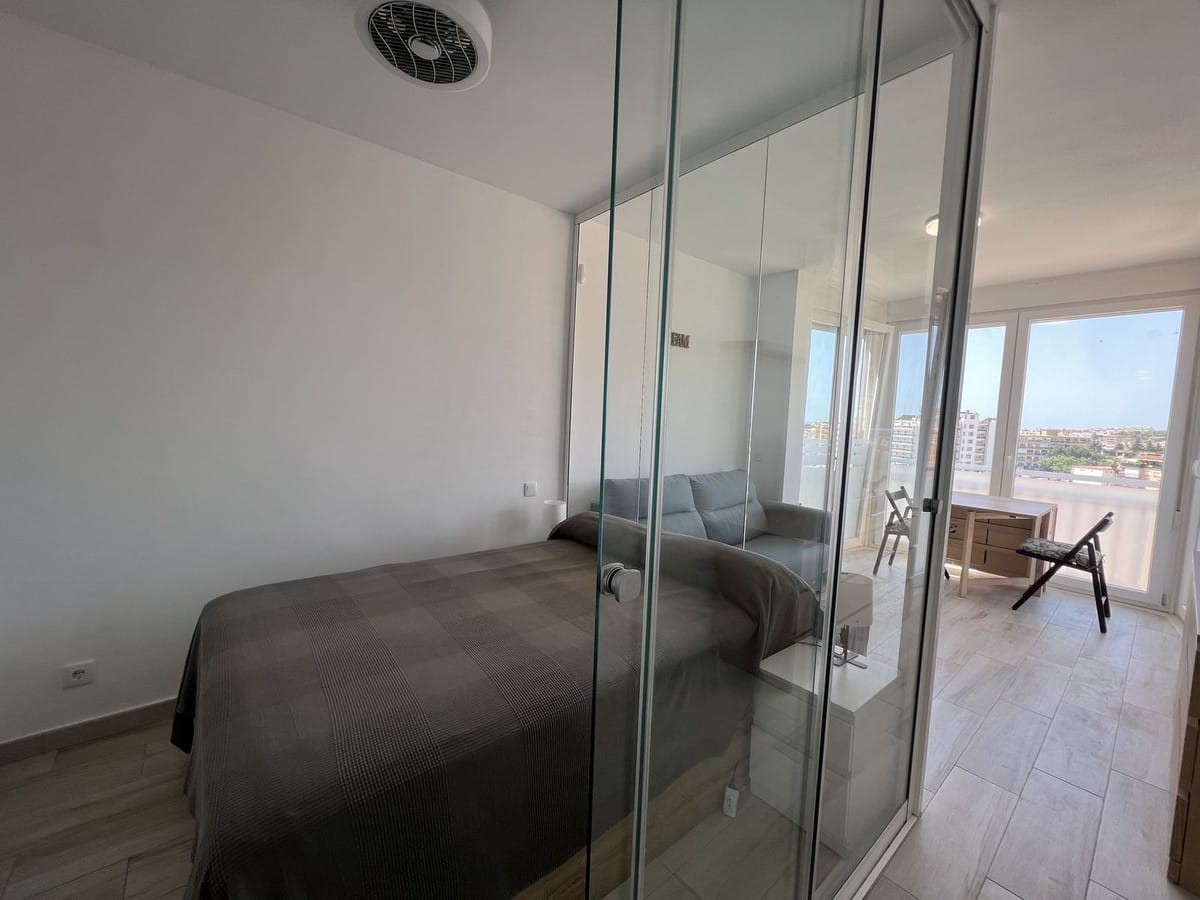 1 bedroom Apartment in Torremolinos in Torremolinos - foto 3