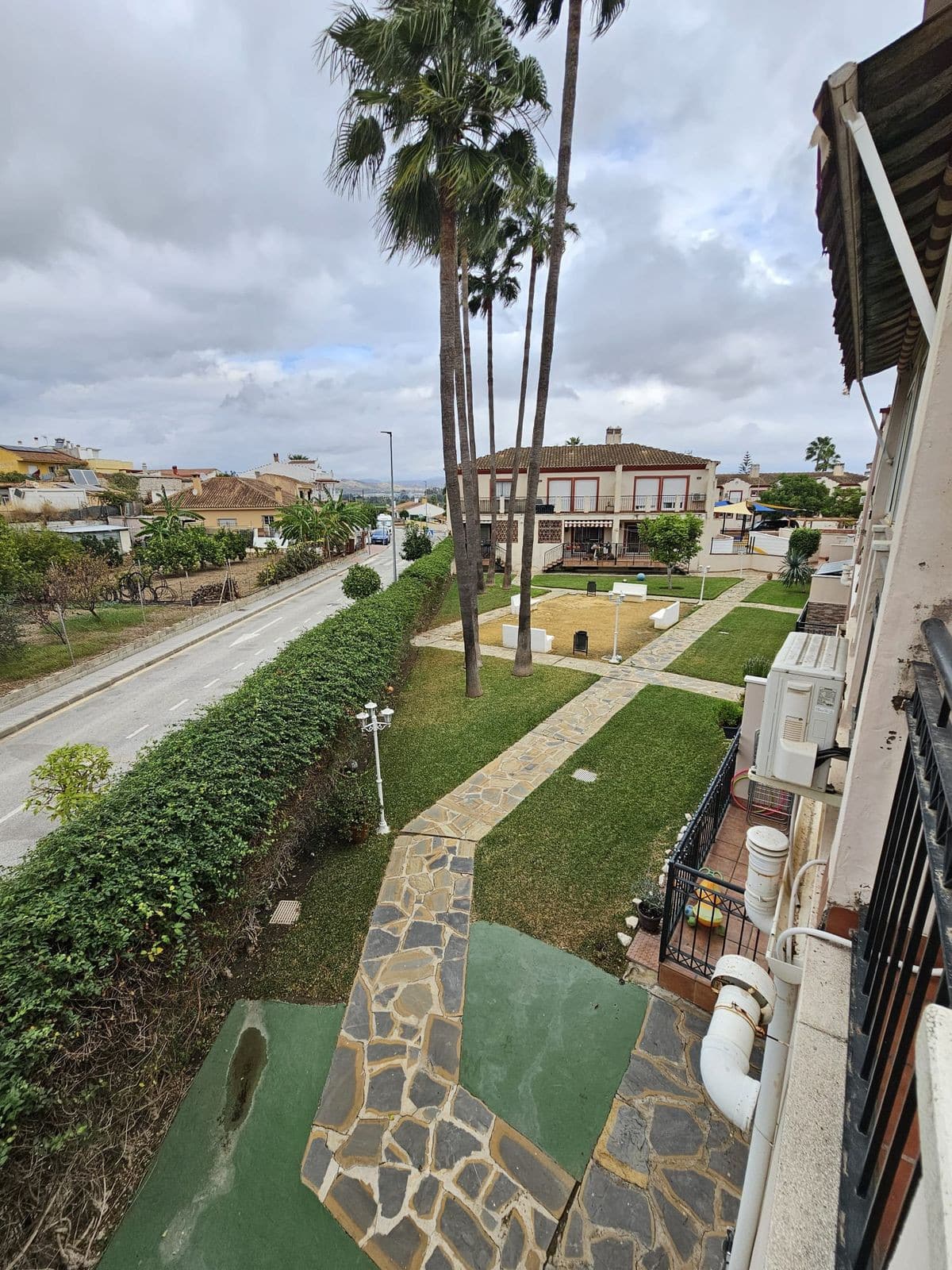 Hoekwoning met 3 slaapkamers in Alhaurín de la Torre (El Peñón) in Alhaurín de la Torre - foto 2