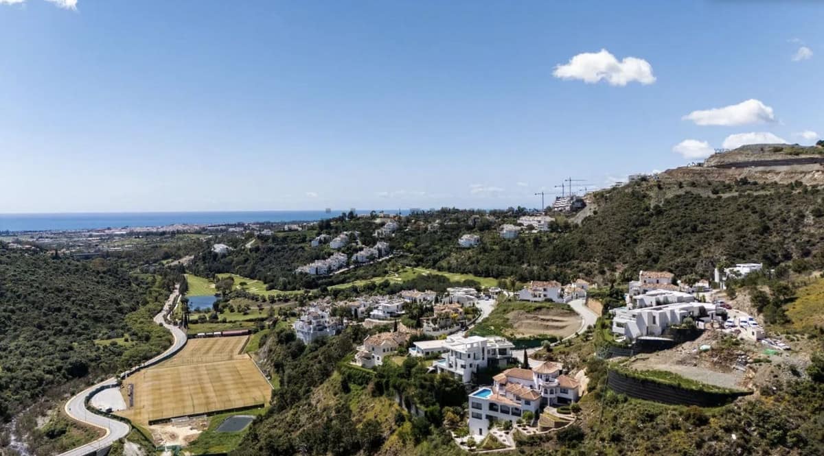 Kavel in Benahavís met bouwvergunning en architectonisch ontwerp in Benahavís - foto 11