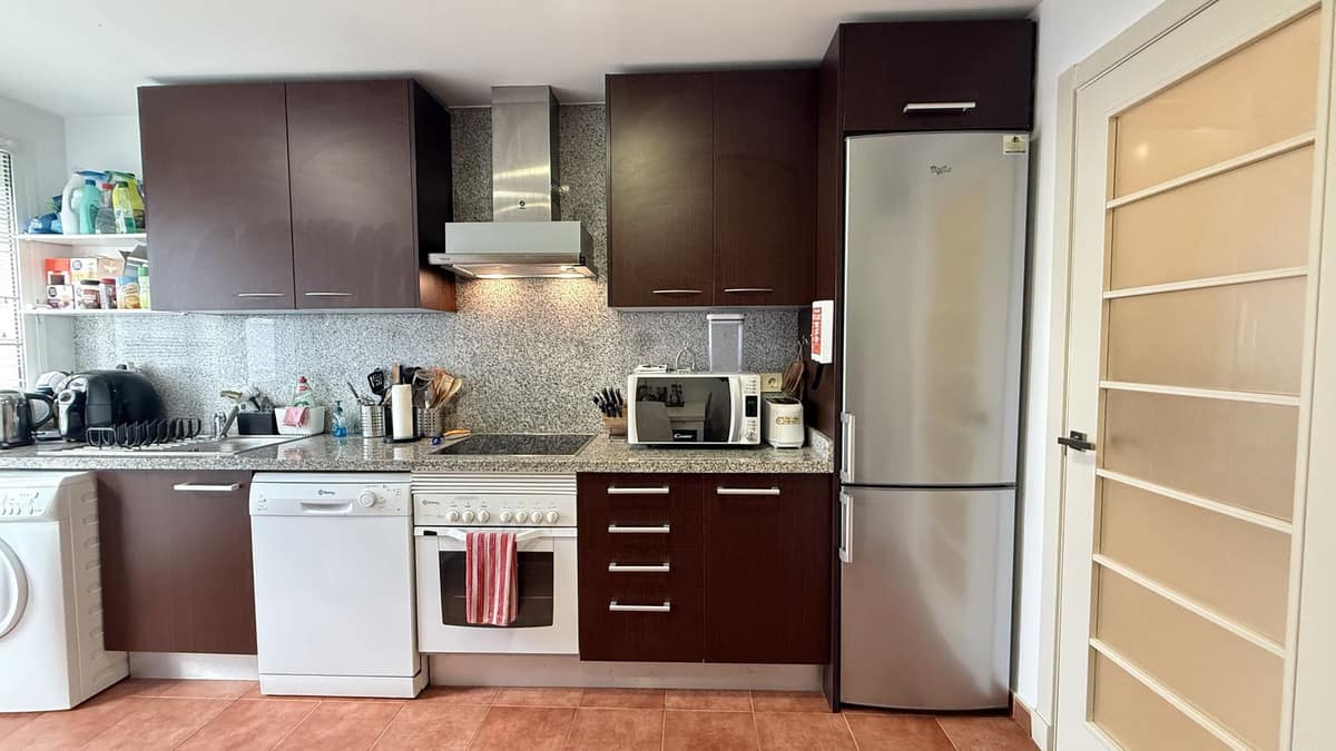 Ruim 4-slaapkamer duplex naast golfbaan in Estepona in Estepona - foto 19