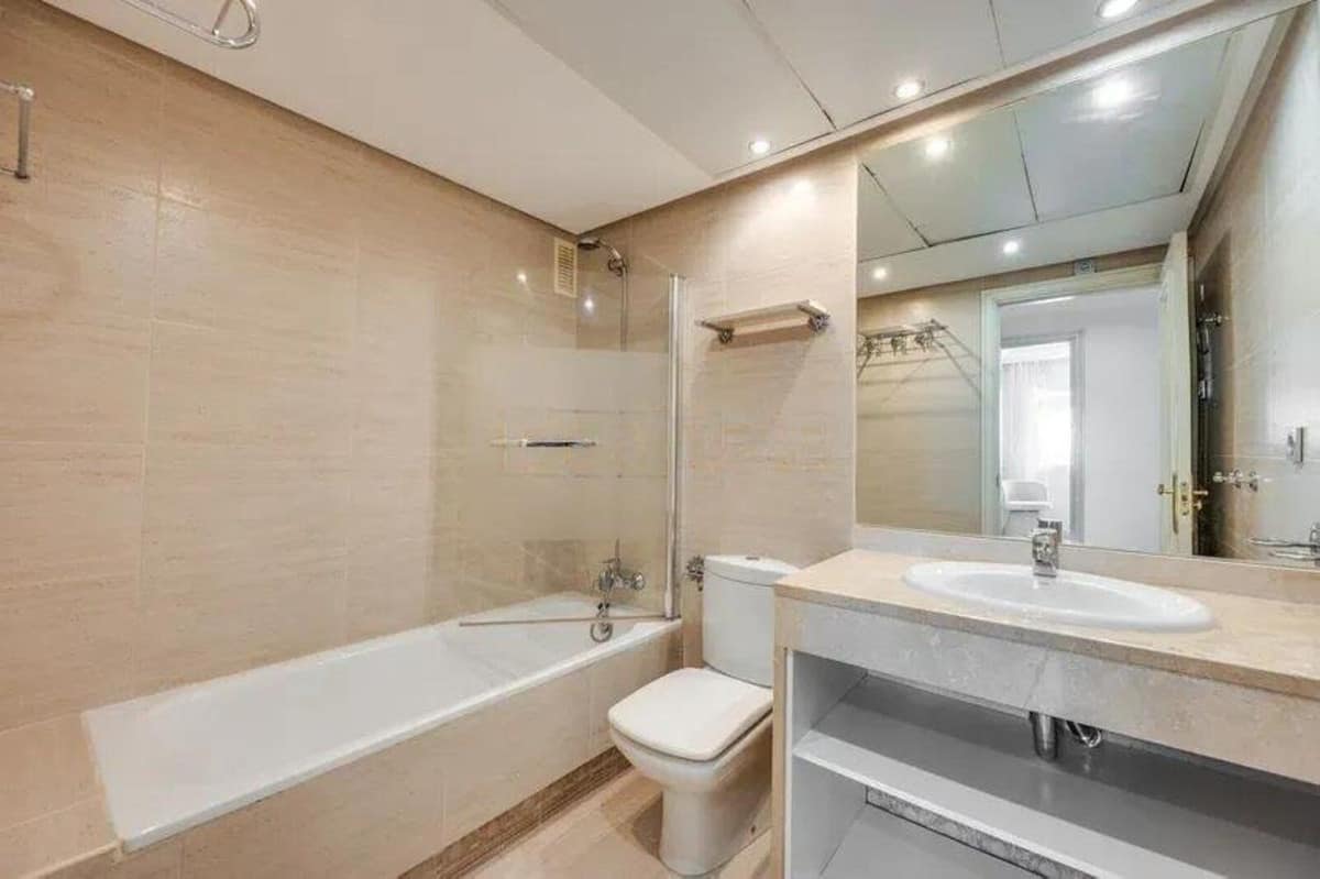 2 bedroom Apartment in Puerto Banús in Puerto Banús - foto 8