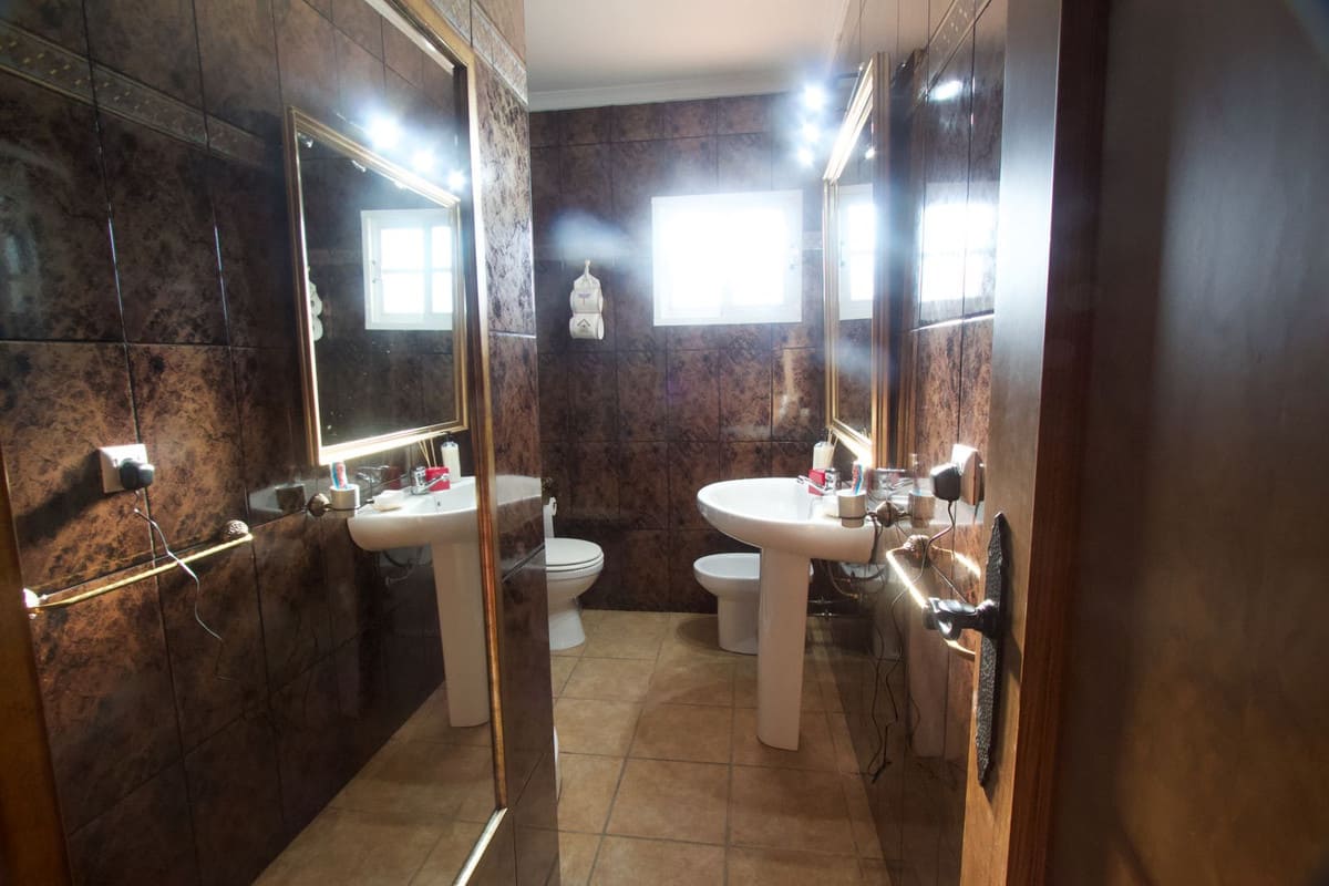 3-slaapkamer villa in Casares met zeezicht en privacy in Casares - foto 13