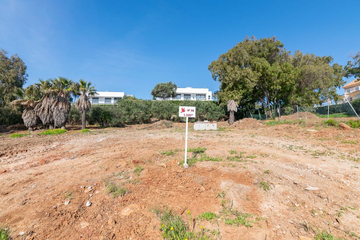 La Paloma Private Plot Collectie in Manilva — 7 kavels met zeezichtpotentieel in Manilva - foto 6