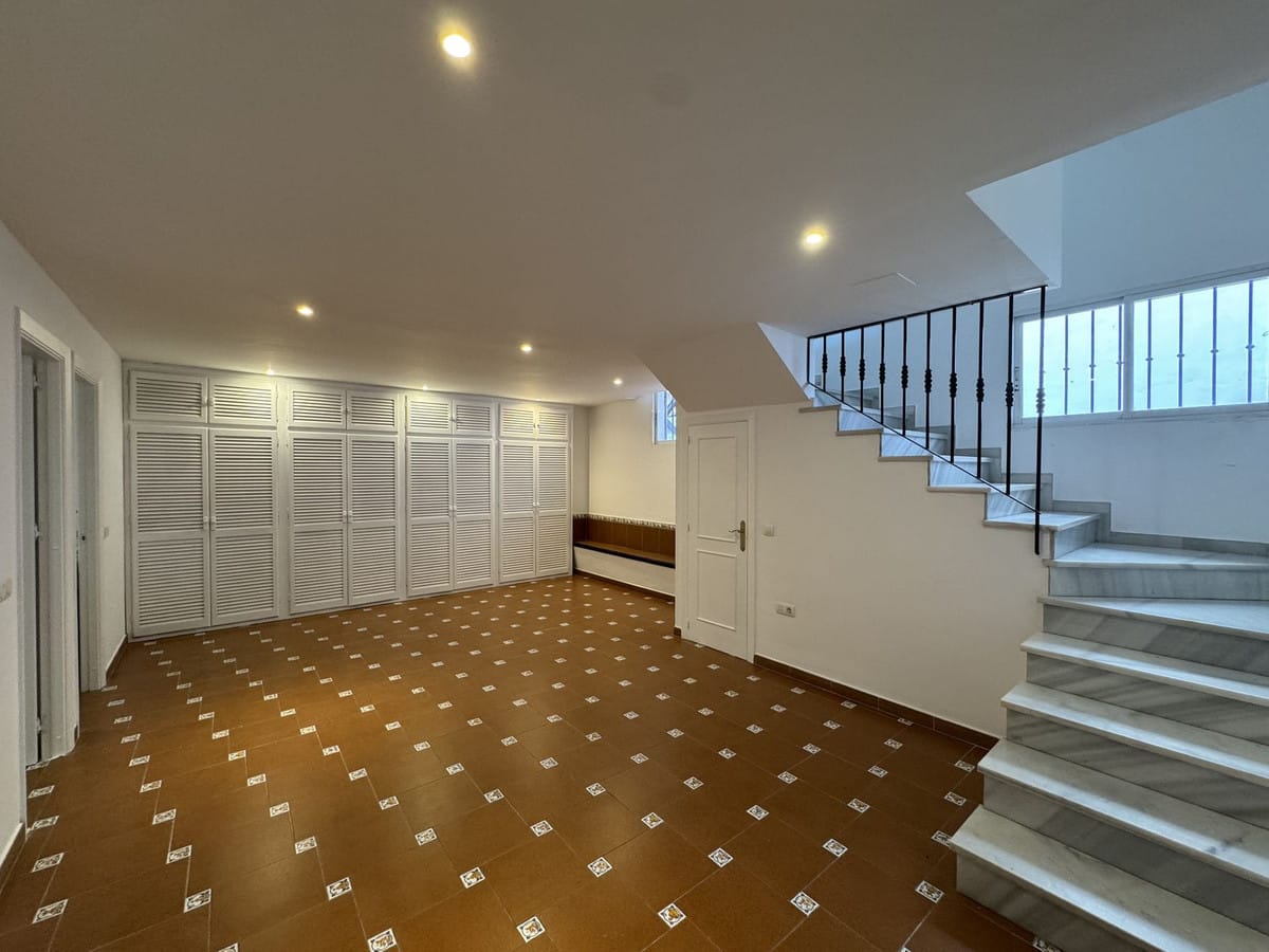 7-slaapkamerwoning in Marbella met gedeeltelijk zeezicht in Marbella - foto 15