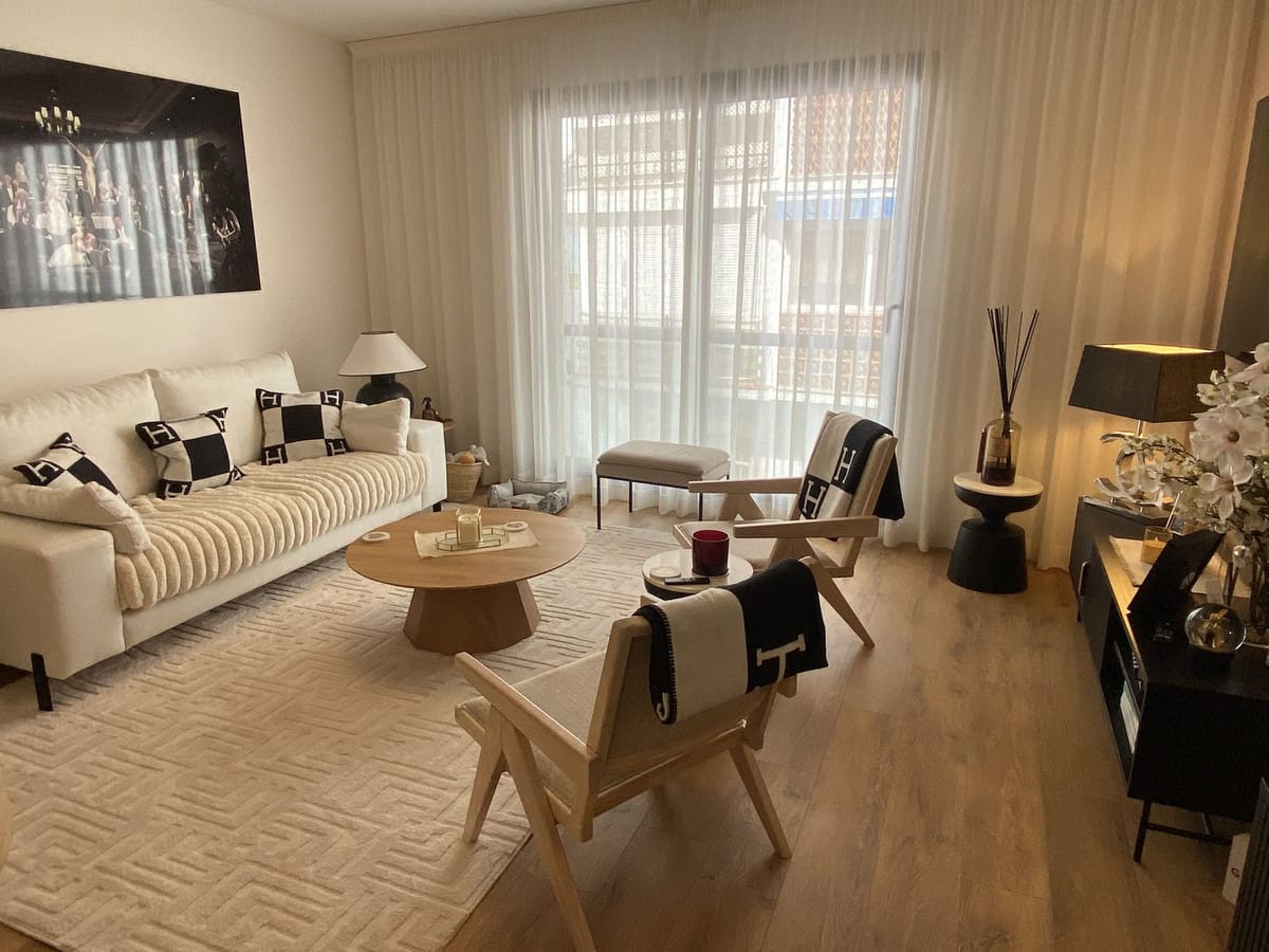 2 bedroom Apartment in Estepona in Estepona - foto 2