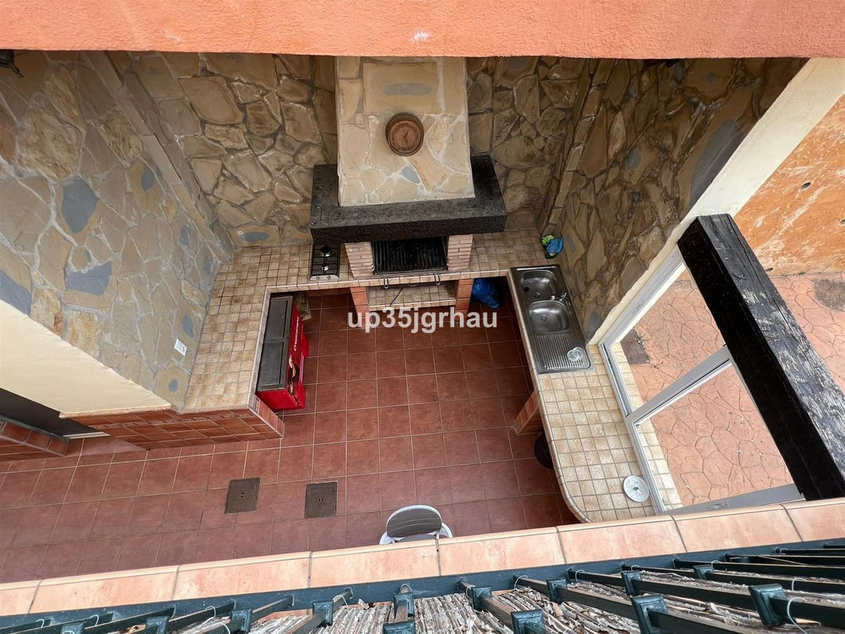 6 bedroom House in Estepona in Estepona - foto 17
