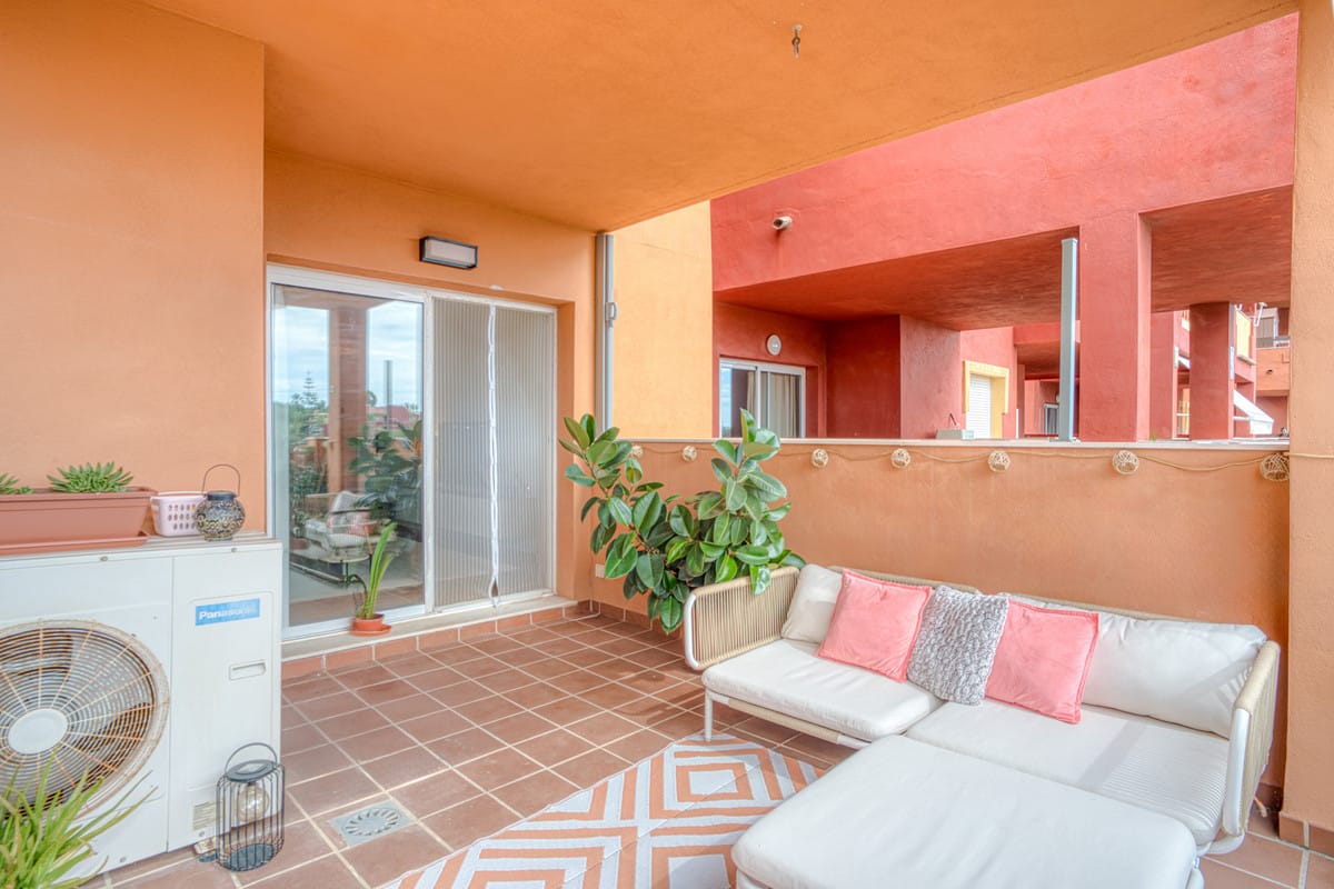 2 bedroom Apartment in Reserva De Marbella in Reserva de Marbella - foto 8