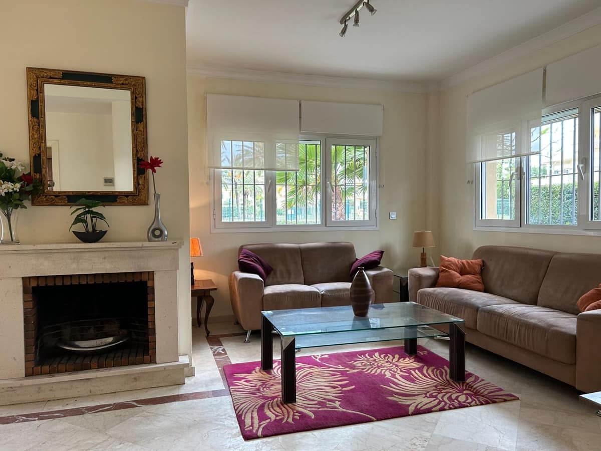 Rijwoning aan de eerste golflijn in San Roque Club in San Roque Club - foto 4