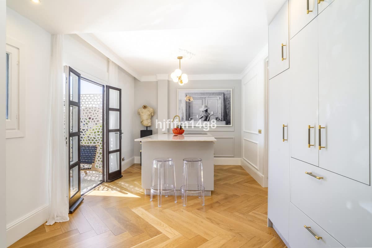 Drie-slaapkamer appartement in Nueva Andalucía in Nueva Andalucía - foto 7