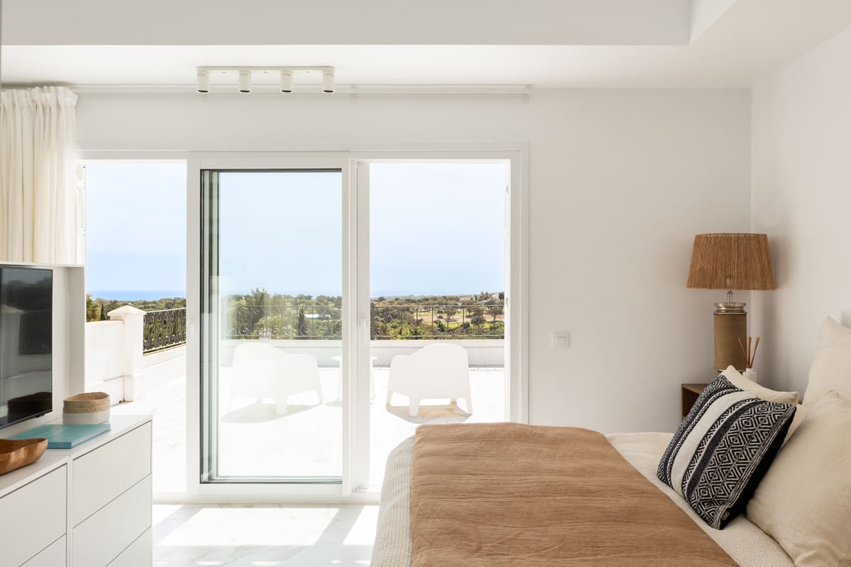 Casa Serena – 3-slaapkamer villa in Sotogrande Alto met zeezicht in Sotogrande Alto - foto 17