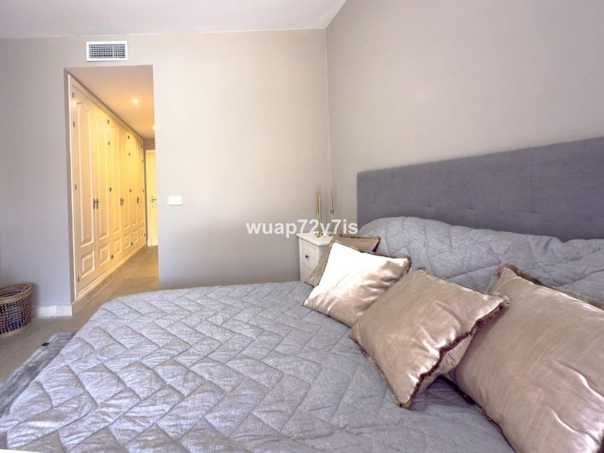 Begane grond appartement met 3 slaapkamers in Benatalaya, Estepona in Estepona - foto 20