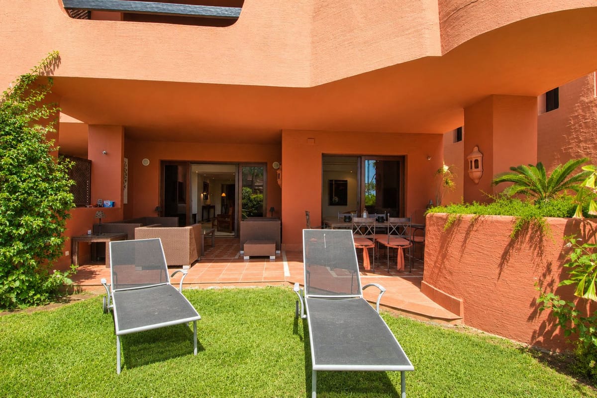 2-slaapkamer appartement met privé tuin in Estepona in 36.4268068 - foto 4