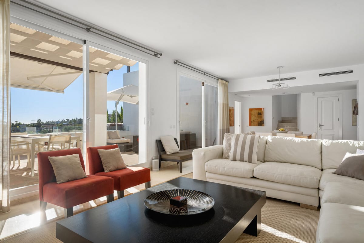 Drie-slaapkamer duplexpenthouse in Nueva Andalucía, Marbella in Nueva Andalucía - foto 12