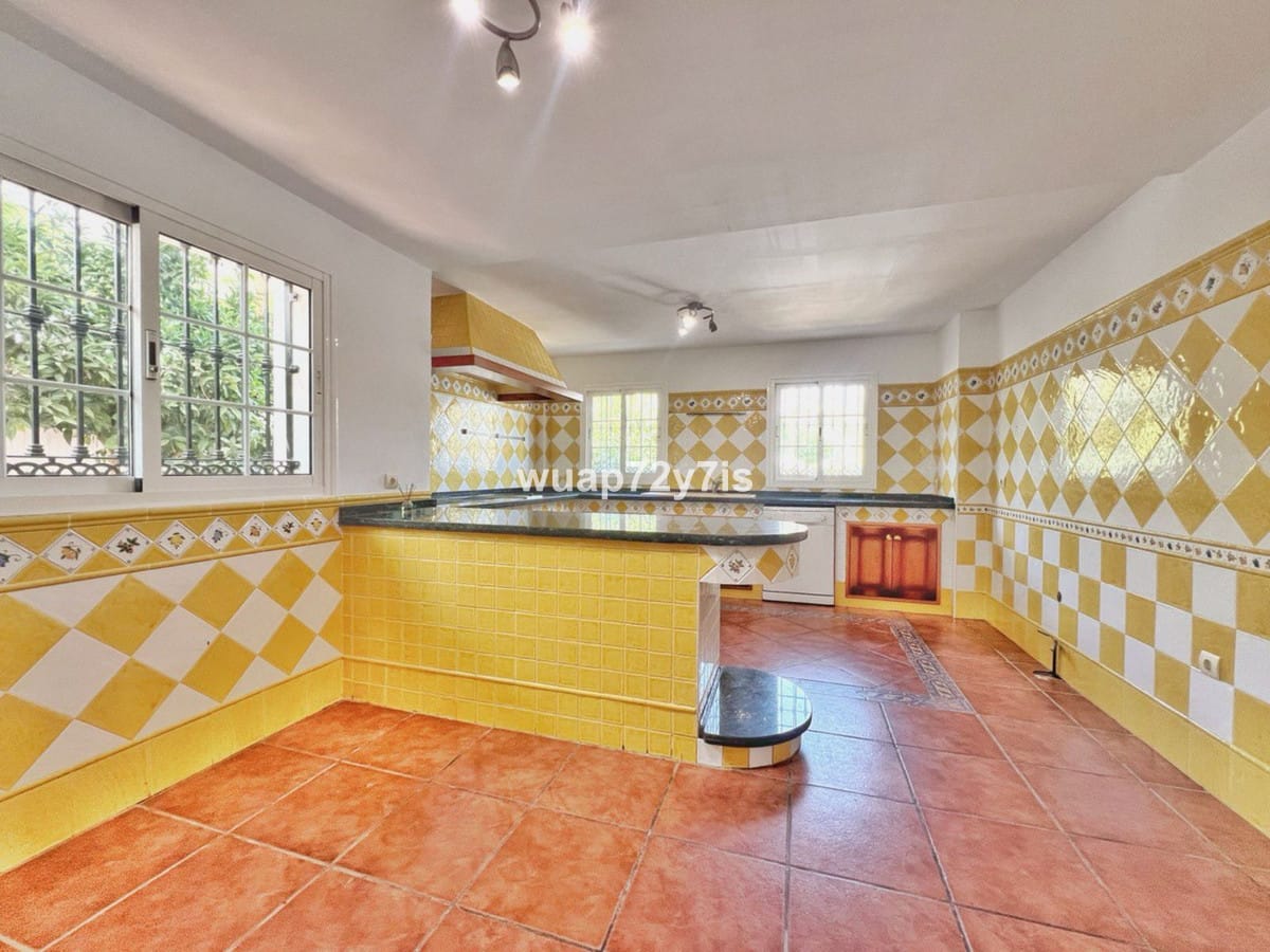 Vrijstaande villa met 5 slaapkamers in Benalmádena Costa in Benalmadena - foto 7