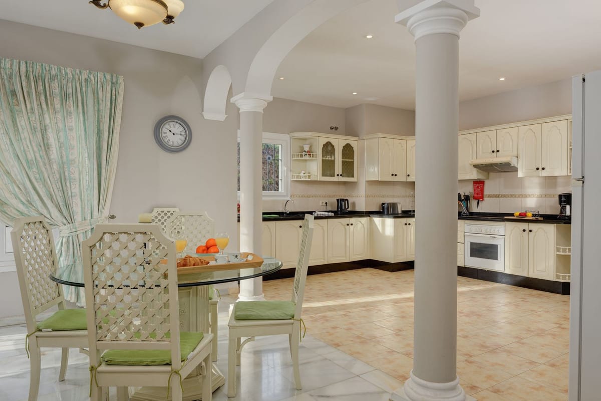 Villa met 4 slaapkamers aan de golfbaan in Mijas Golf, Málaga in Mijas Golf - foto 13