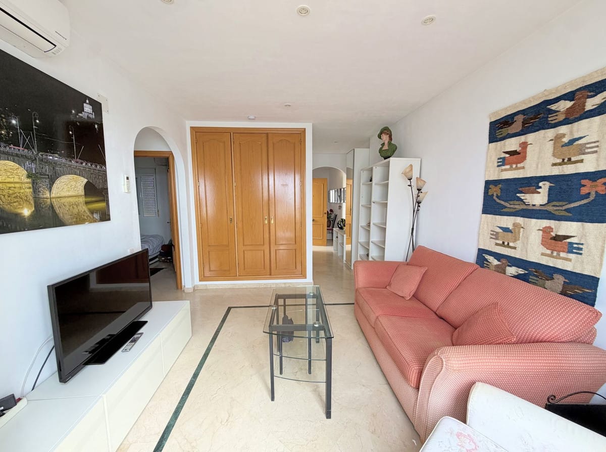 2 bedroom Apartment in Estepona in Estepona - foto 3