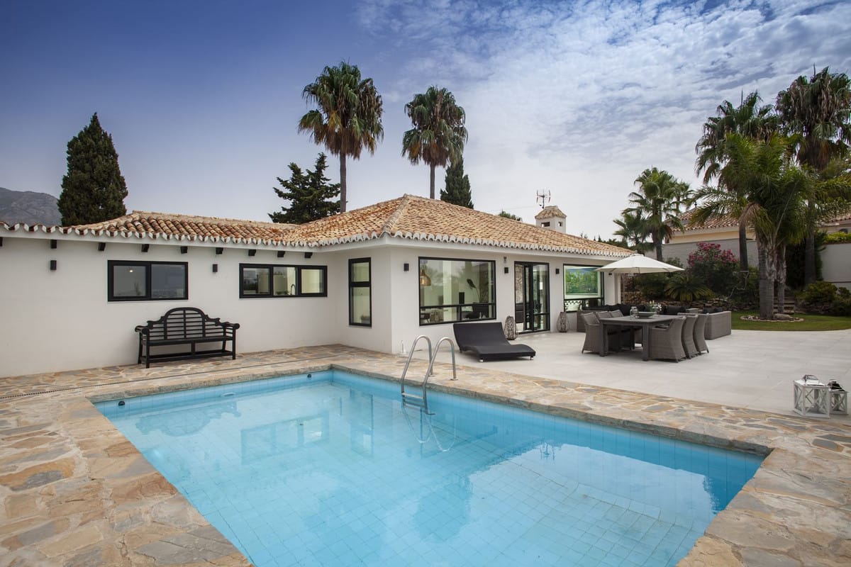 4-slaapkamer vrijstaande villa in Sierrezuela, Costa del Sol in Sierrezuela - foto 3