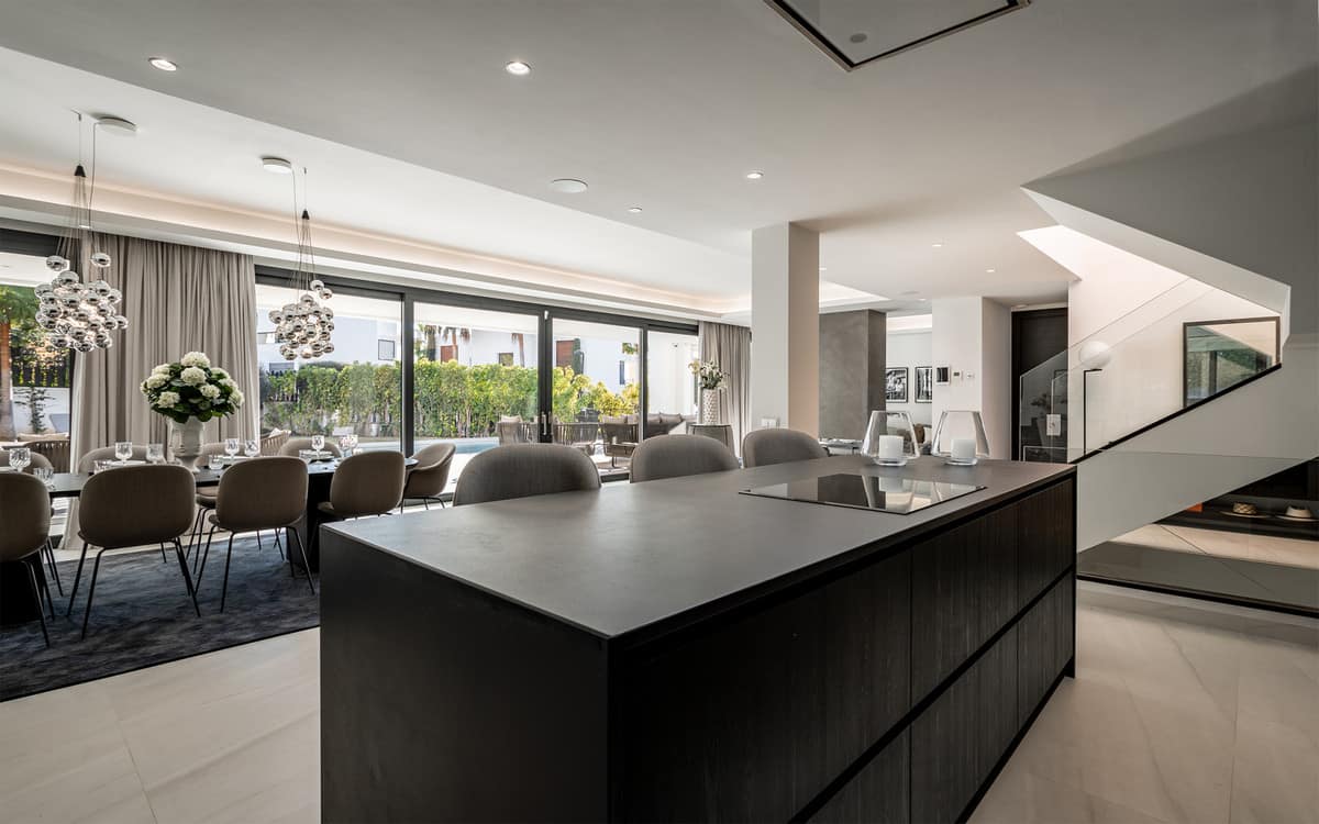 7-slaapkamer villa in Nueva Andalucía in Nueva Andalucía - foto 8