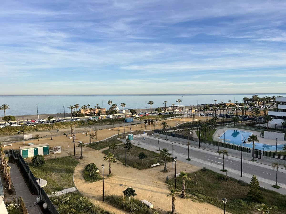 2 bedroom Apartment in Torremolinos in Torremolinos - foto 5