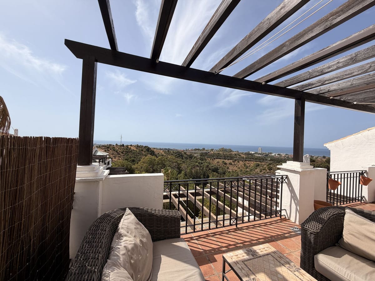 Duplex penthouse met 2 slaapkamers in Altos de los Monteros, Marbella in Los Monteros - foto 14