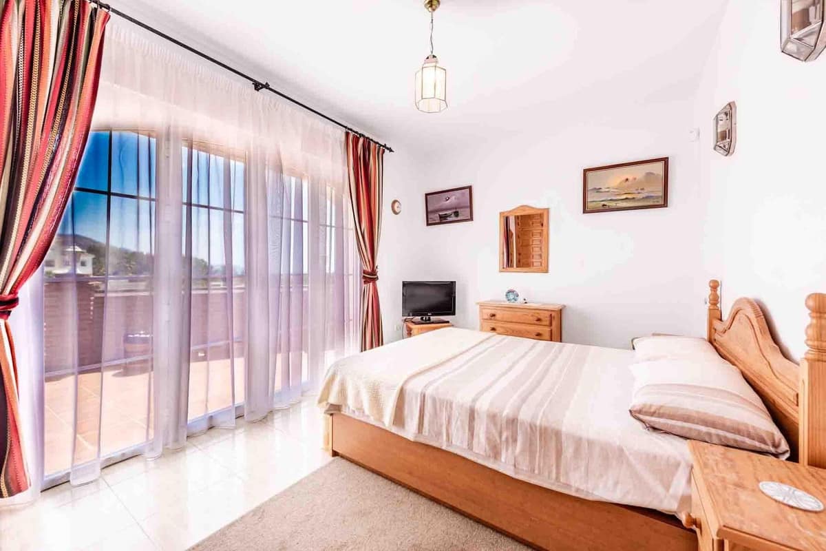 Prachtige villa met 5 slaapkamers en aparte woning in Cortijos San Rafael, Nerja in Nerja - foto 7