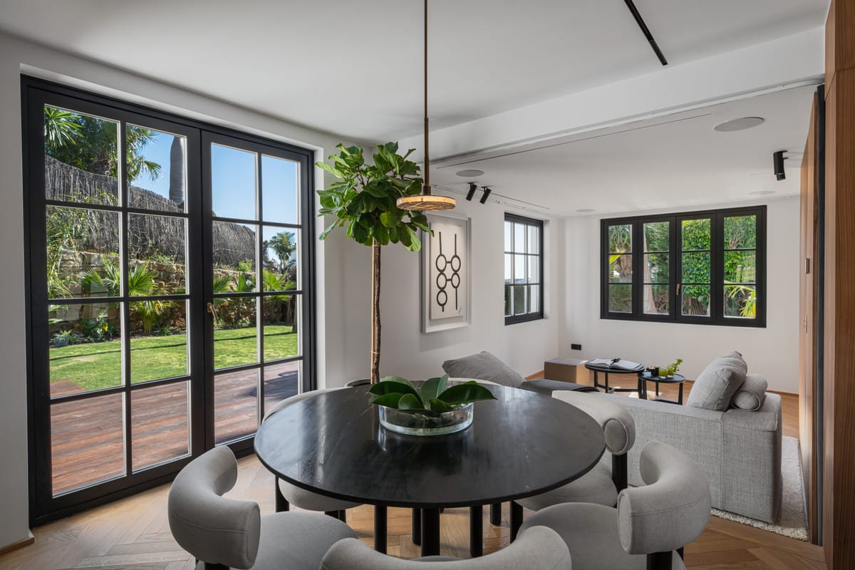 Vier-slaapkamer villa in Nueva Andalucía met uitzicht op golfbaan en zee in Nueva Andalucía - foto 11