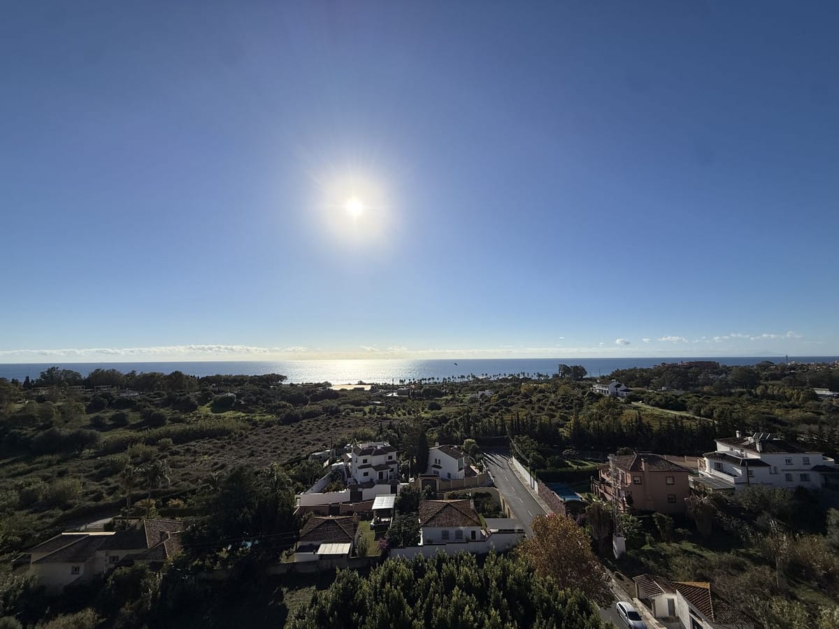 Drie-slaapkamer appartement in Estepona in Estepona - foto 20