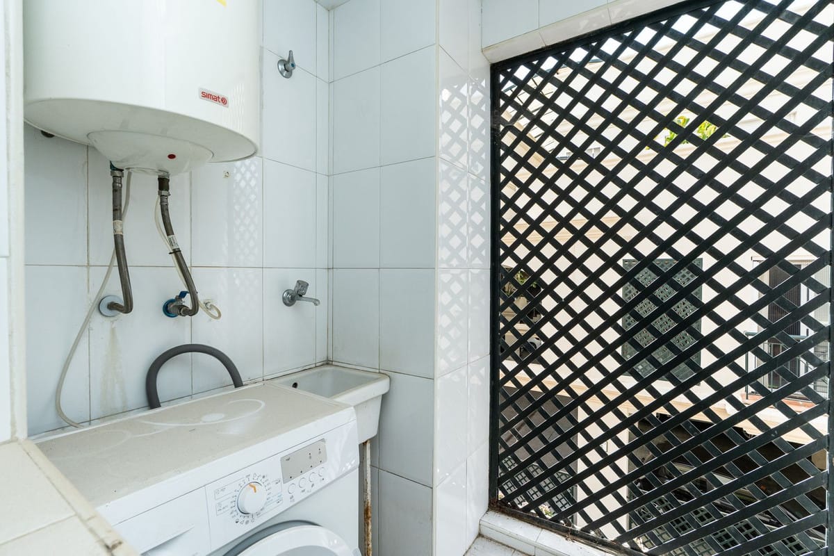 Drie-slaapkamer appartement in Nueva Andalucía met toeristische verhuurlicentie in Nueva Andalucía - foto 13
