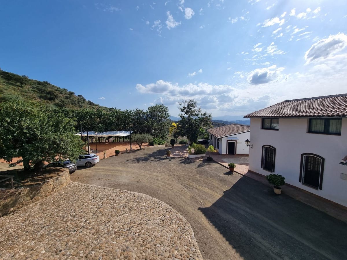 Finca rustica superior met 15 slaapkamers in Málaga in Málaga - foto 8