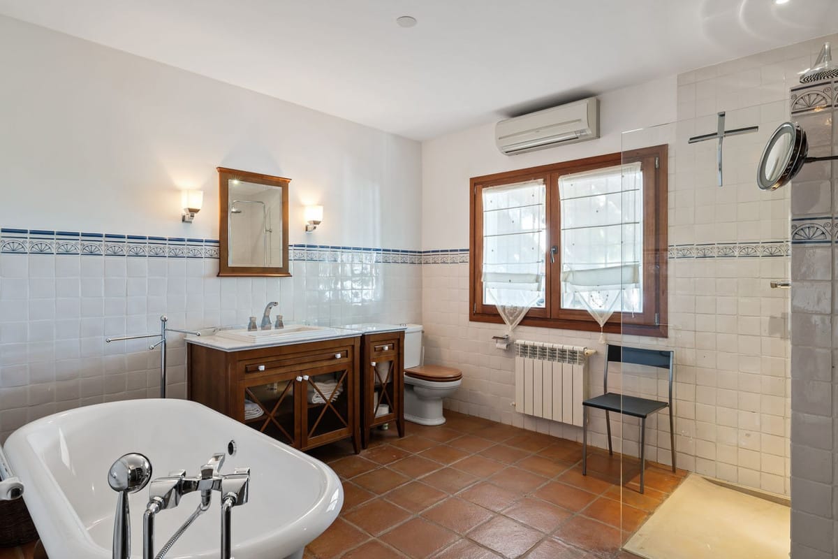 Huis met 6 slaapkamers aan het strand in Marbesa in Marbesa - foto 9