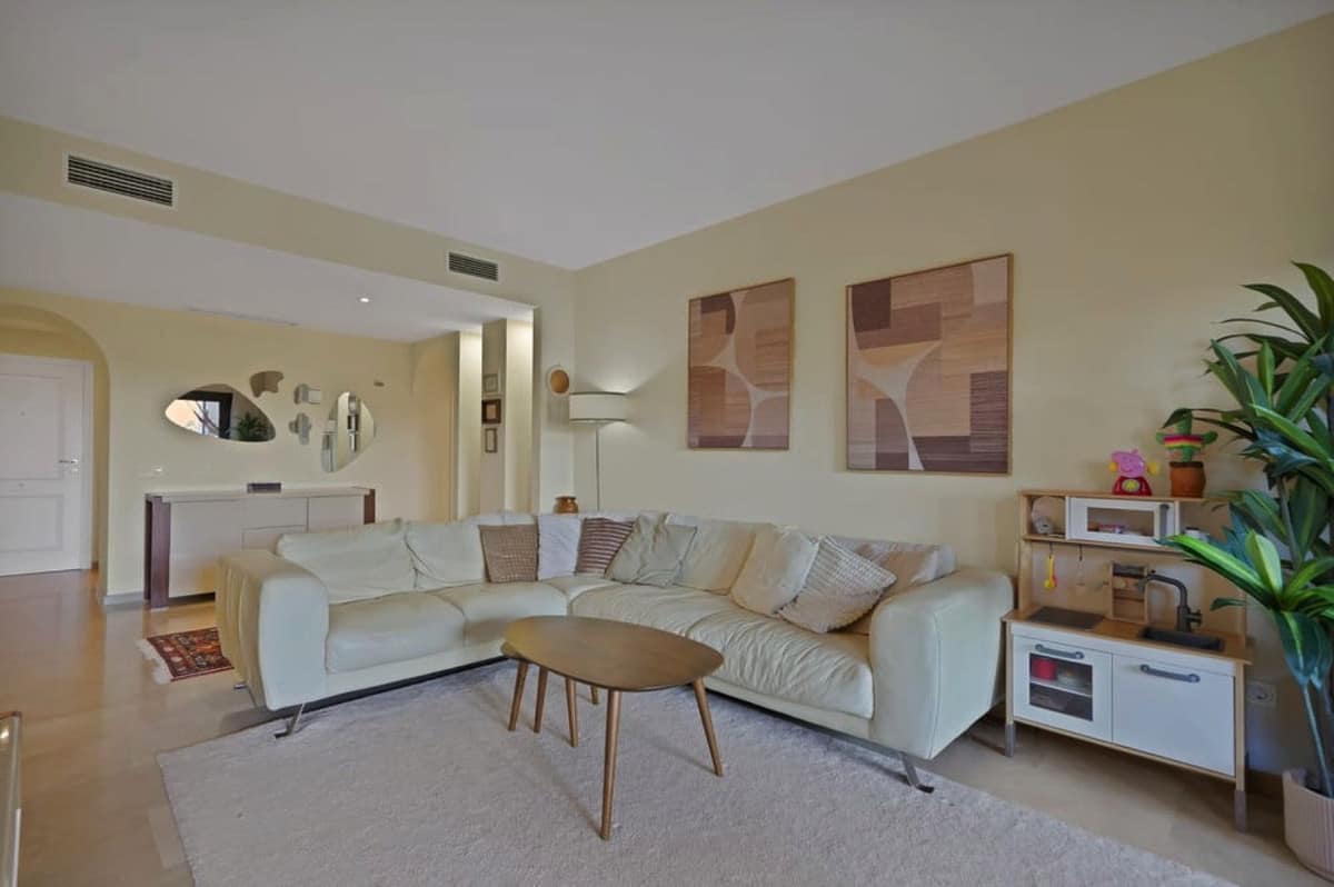 Gelijkvloers 3-slaapkamer appartement in San Luis de Sabinillas in San Luis de Sabinillas - foto 4