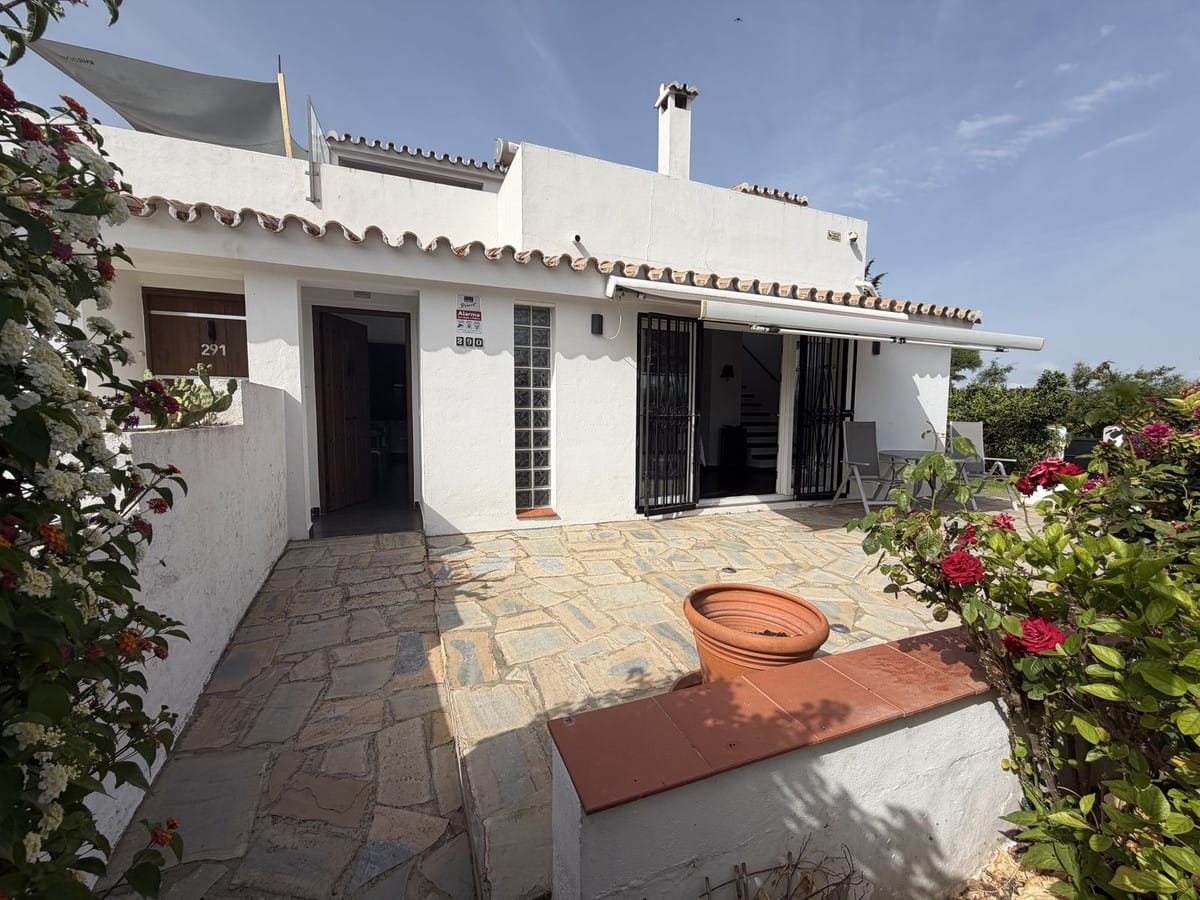 3-slaapkamer villa met panoramisch zeezicht in Princesa Kristina, La Duquesa in La Duquesa - foto 2
