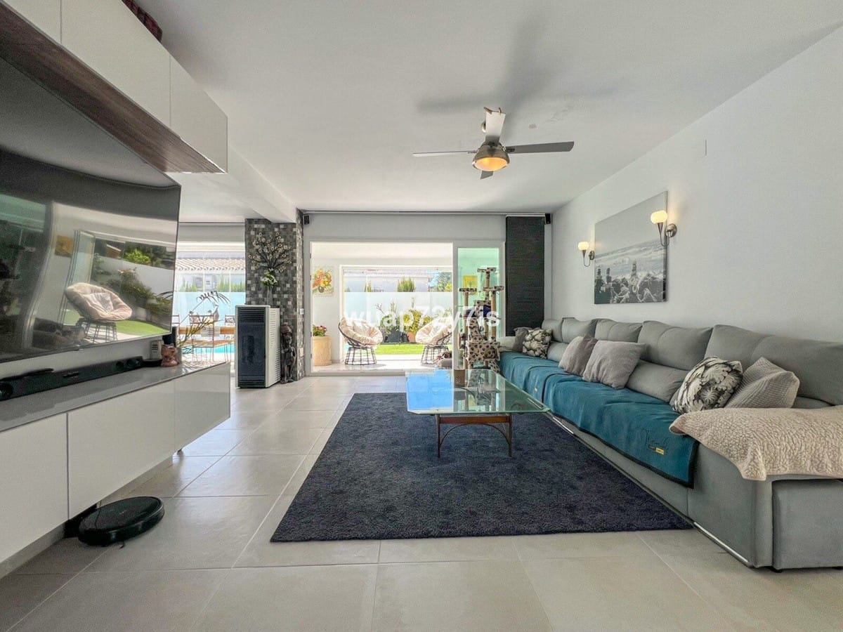 3-slaapkamer villa met zeezicht in Costalita, Estepona in Costalita - foto 7
