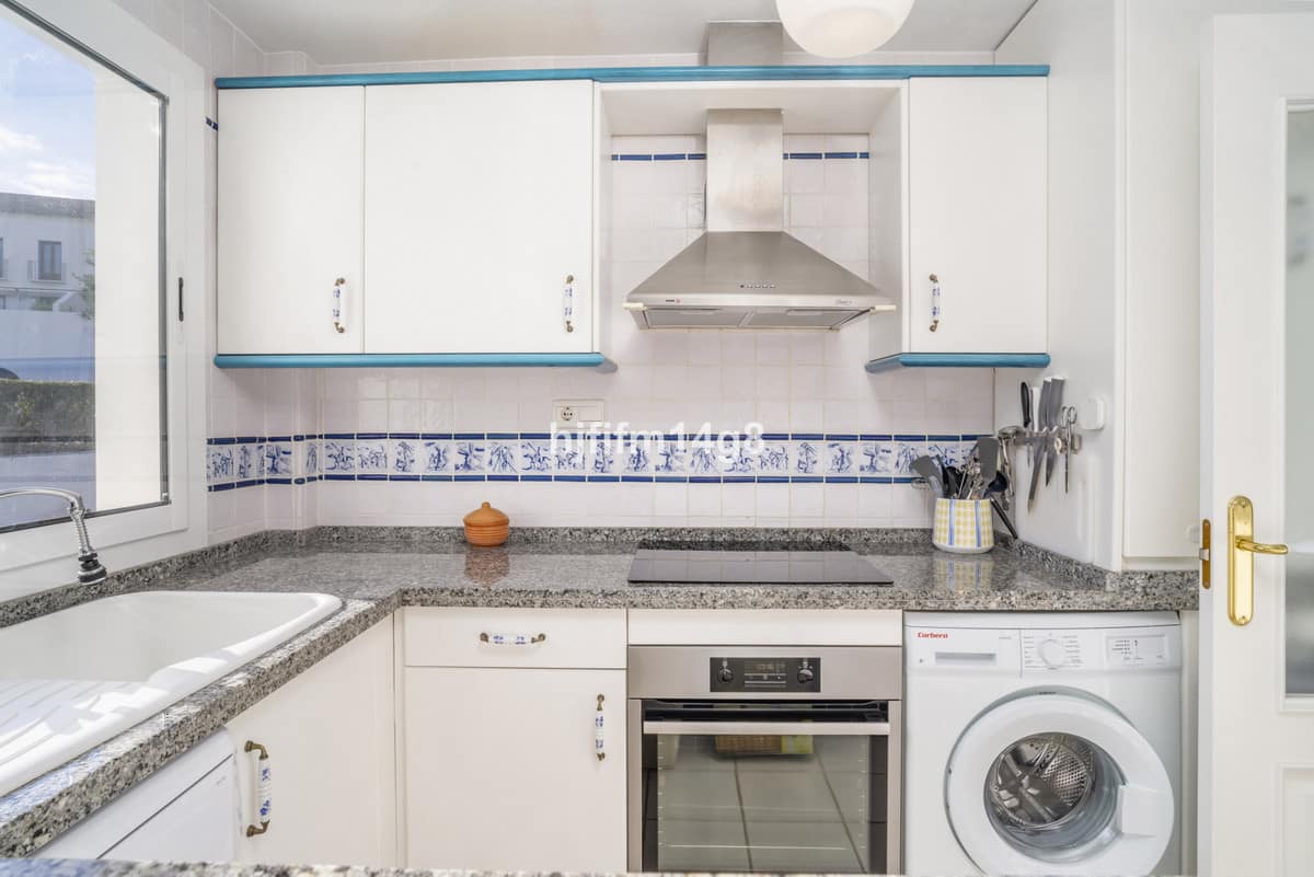 Twee-slaapkamer hoekappartement in Nueva Andalucía in Nueva Andalucía - foto 9