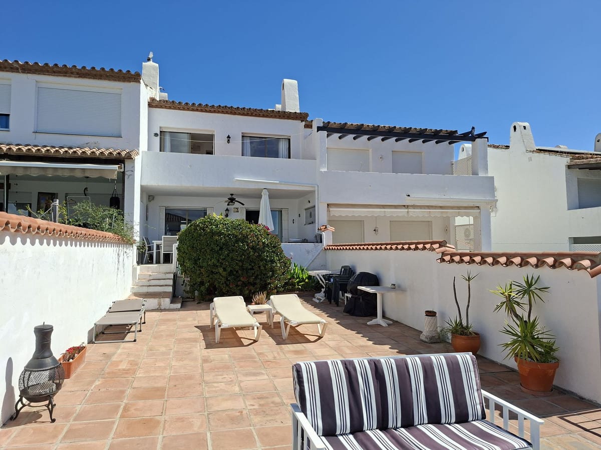 Drie-slaapkamerwoning in La Duquesa in La Duquesa - foto 10