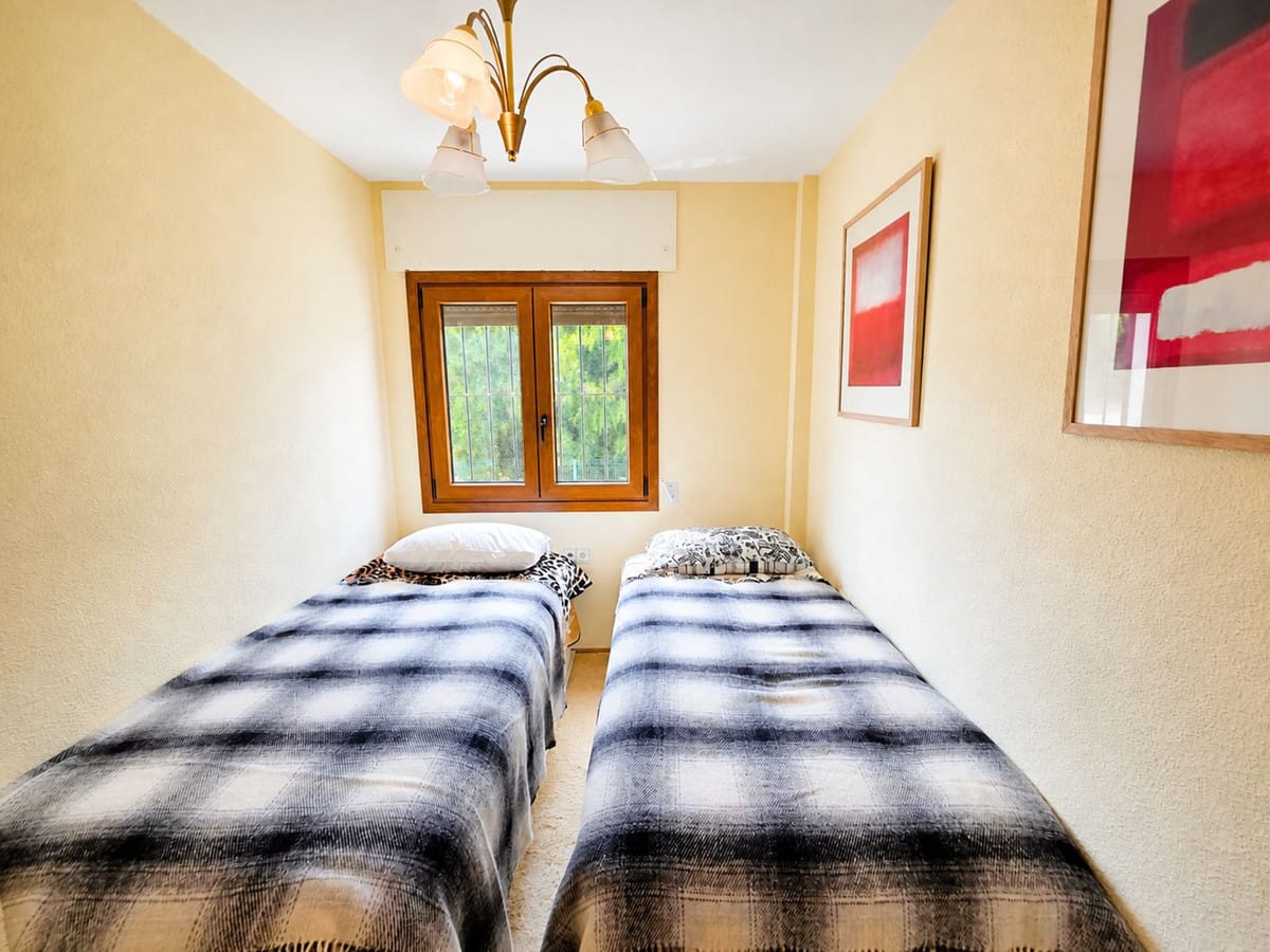 Drie-slaapkamer villa in La Duquesa aan de haven in La Duquesa - foto 14
