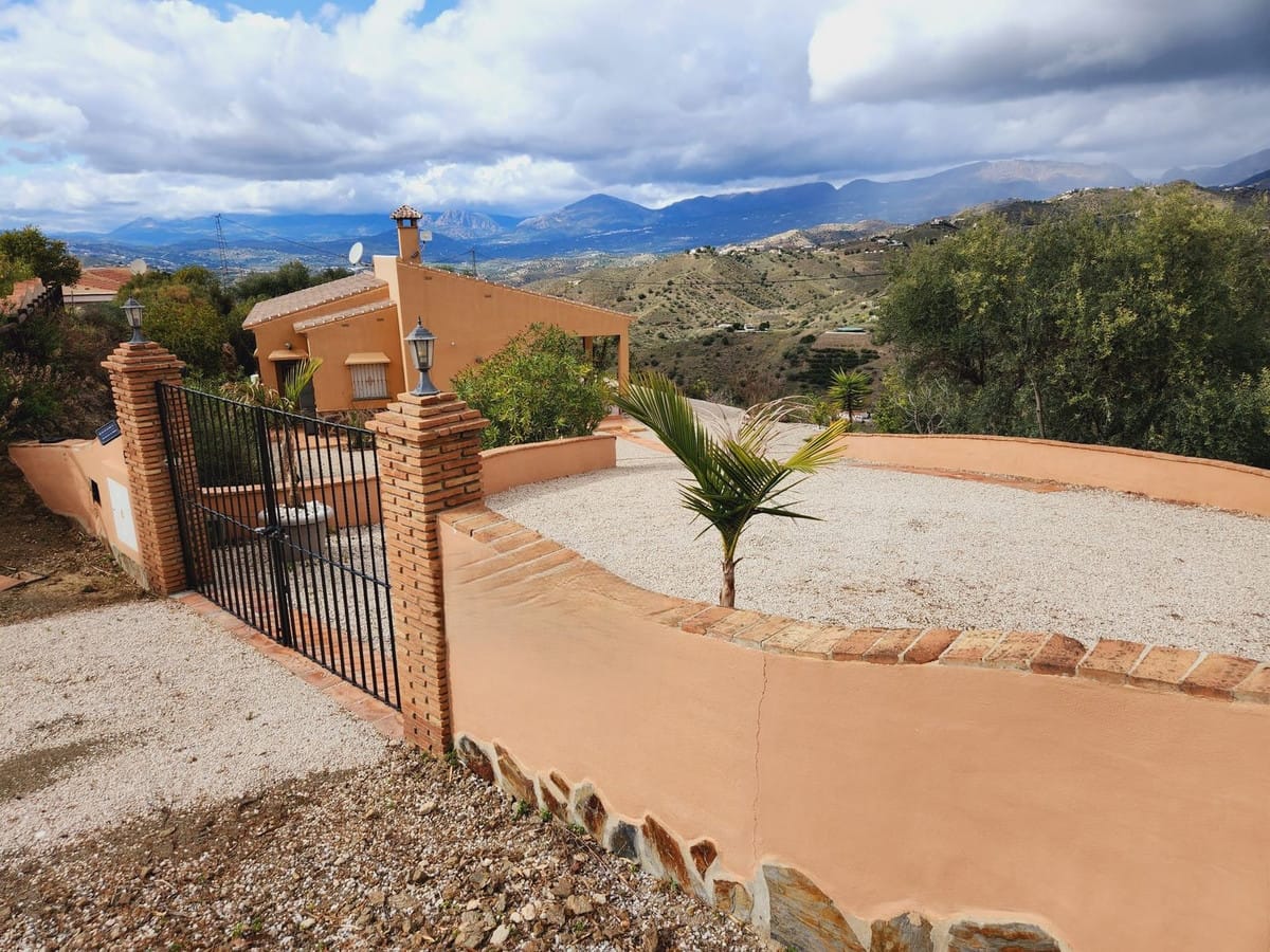 3-slaapkamer villa in Canillas de Aceituno in Canillas de Aceituno - foto 6