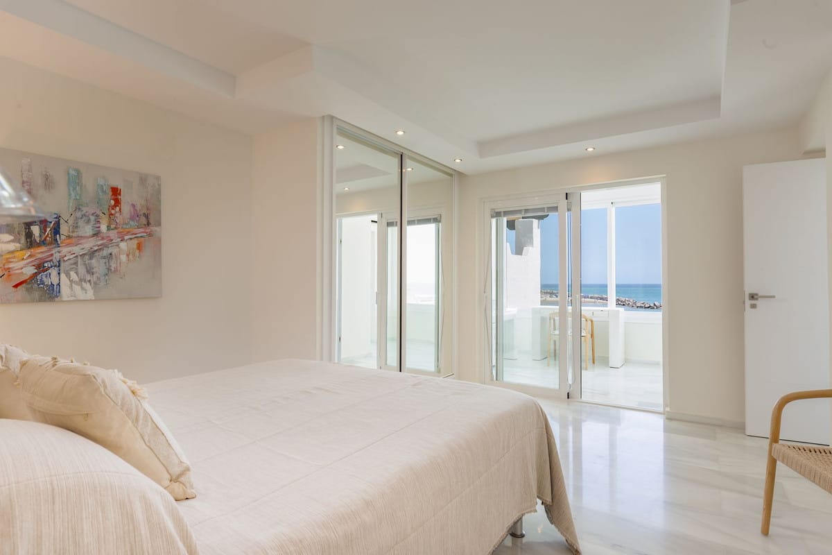 3 bedroom Apartment in Estepona in Estepona - foto 7