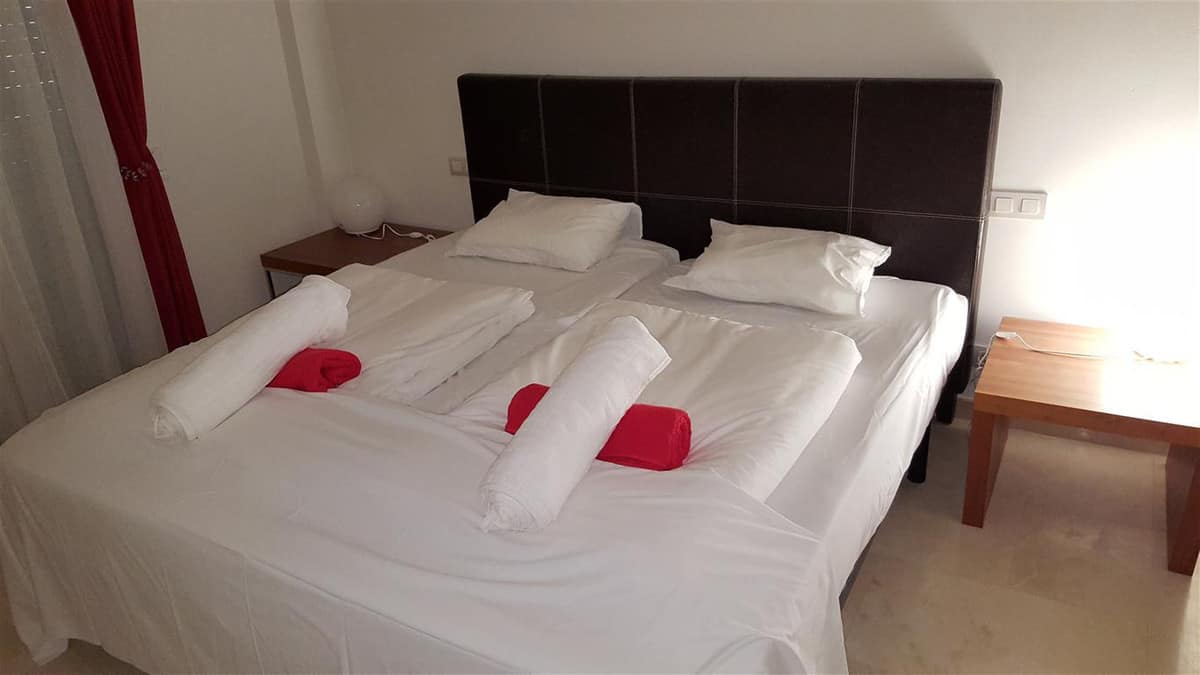 2-slaapkamer appartement direct aan het strand in La Duquesa in La Duquesa - foto 7