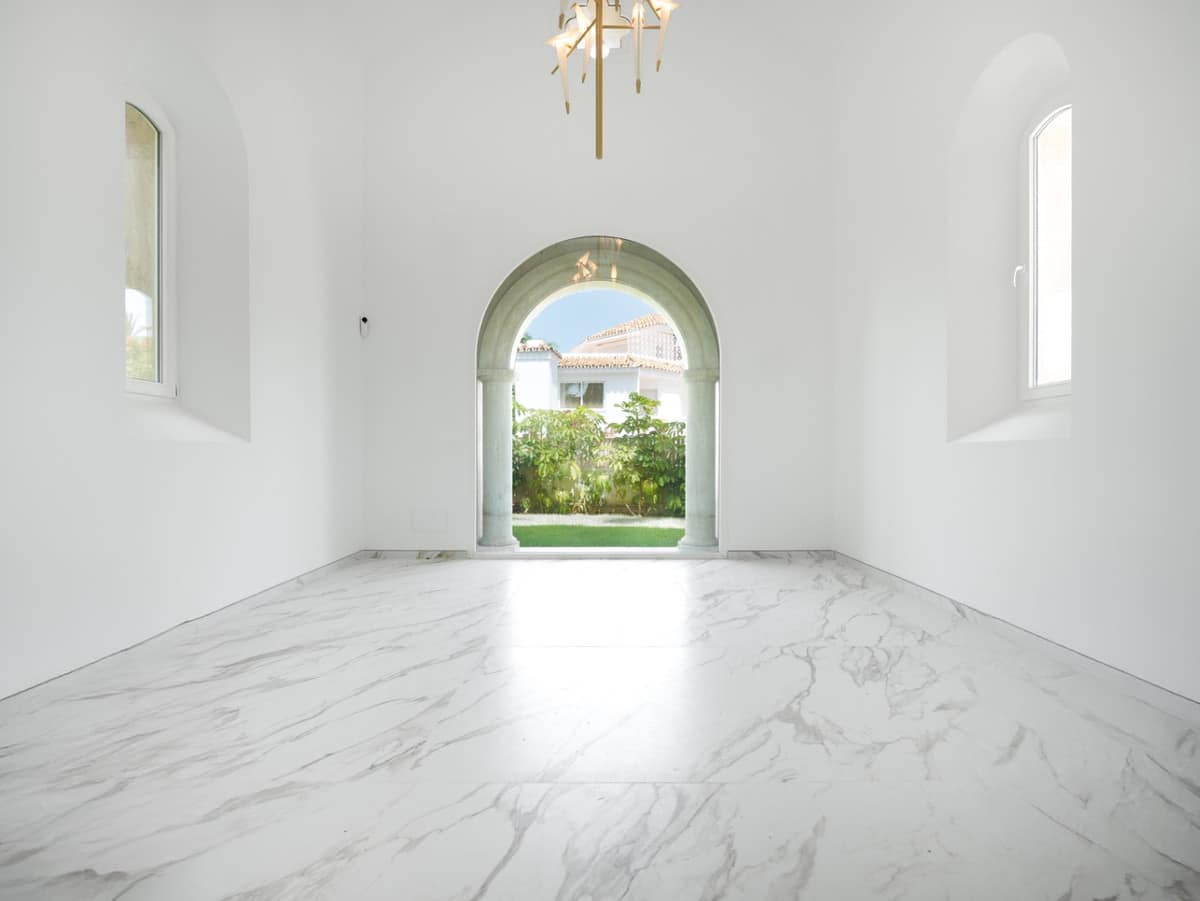 4-slaapkamer villa in Los Monteros, Marbella in Marbella - foto 3