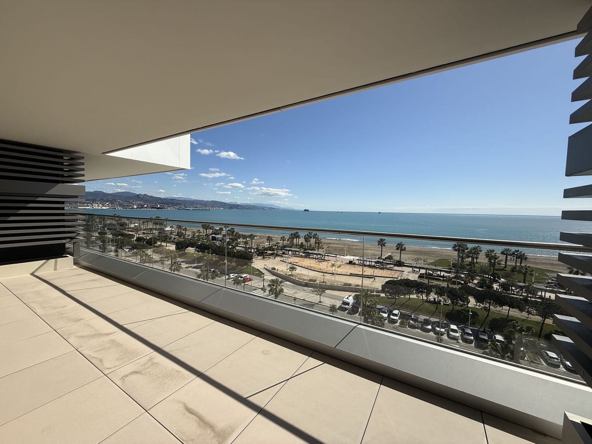 3 bedroom Apartment in Málaga in Málaga - foto 9