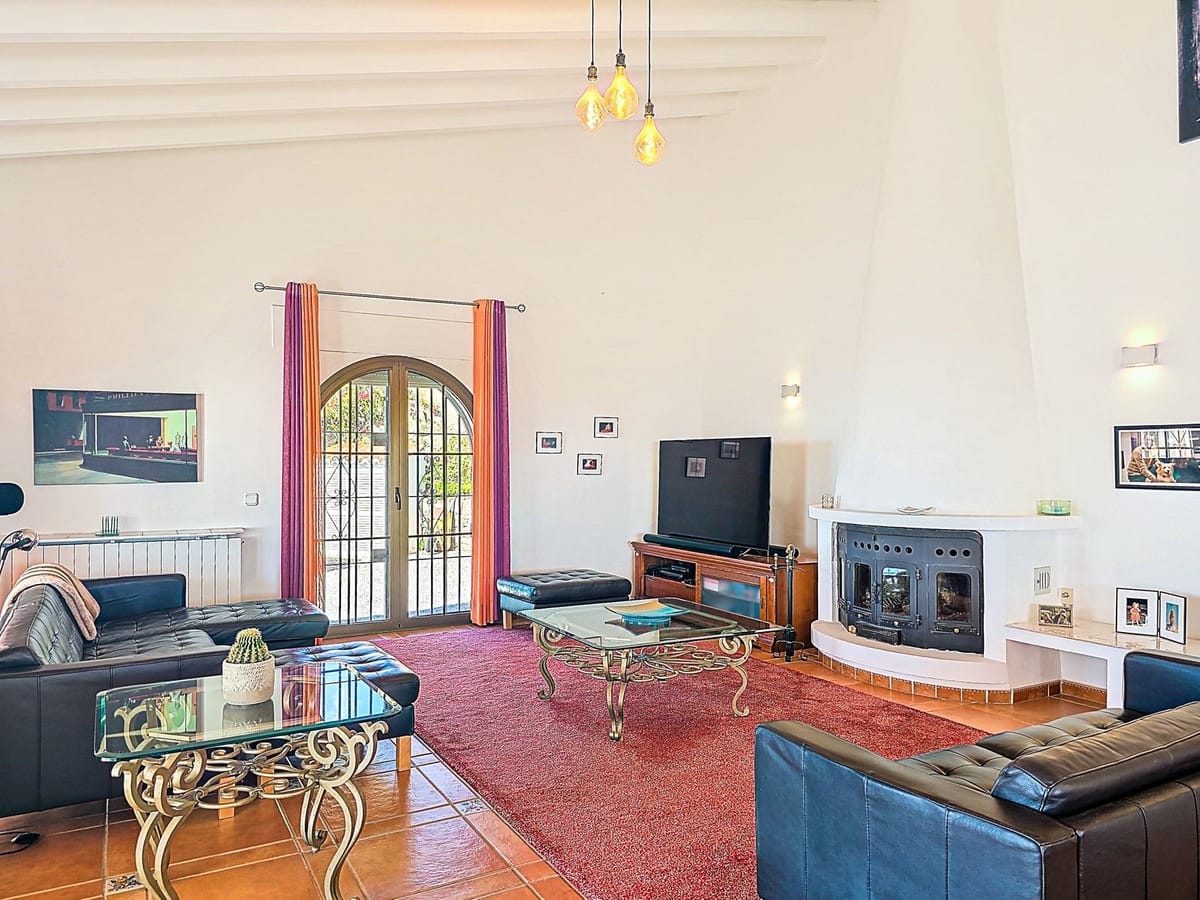 5-slaapkamervilla in Sayalonga met panoramisch uitzicht op zee en bergen in Sayalonga - foto 10