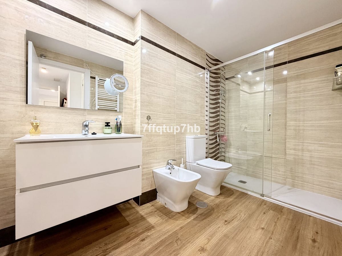 Drie-slaapkamer appartement in Estepona in Estepona - foto 18
