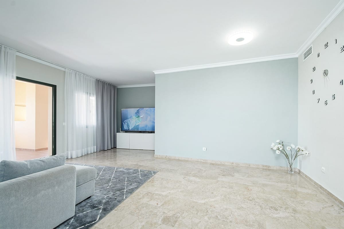 Drie-slaapkamer appartement in San Pedro de Alcántara in San Pedro de Alcántara - foto 4