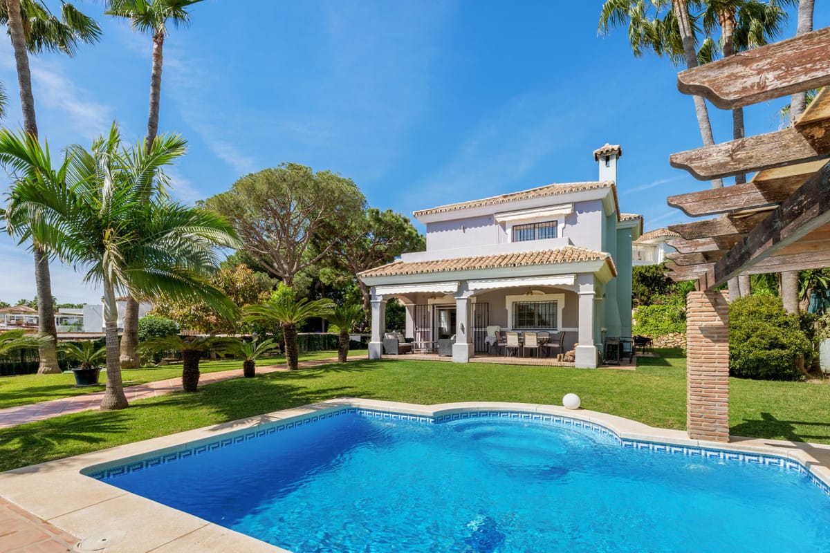 3-slaapkamer villa in Estepona - foto 2
