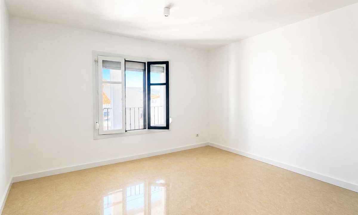 1 bedroom Apartment in San Luis De Sabinillas in San Luis de Sabinillas - foto 3
