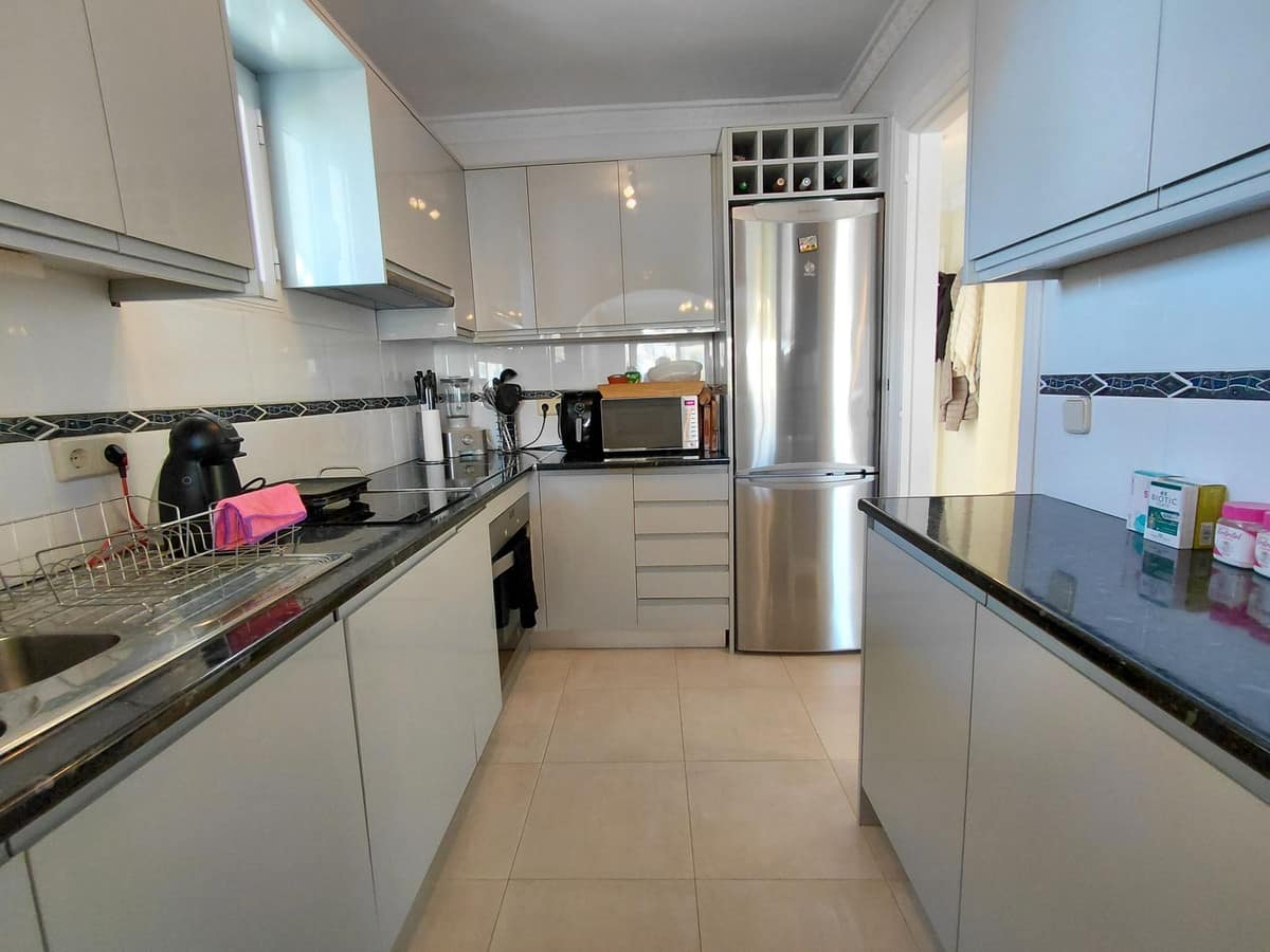 3-slaapkamer penthouse aan het strand in Marbesa – 173 m² in Marbesa - foto 16