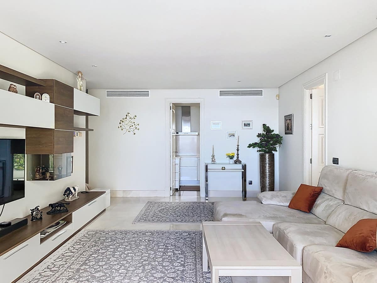 2-slaapkamer appartement aan de boulevard in Estepona met direct zeezicht in Estepona - foto 8