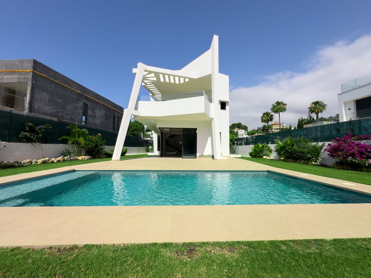 4 bedroom House in Estepona in Estepona - foto 3